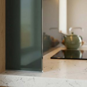 crédence gris anthracite brillant pour cuisine et salle de bain